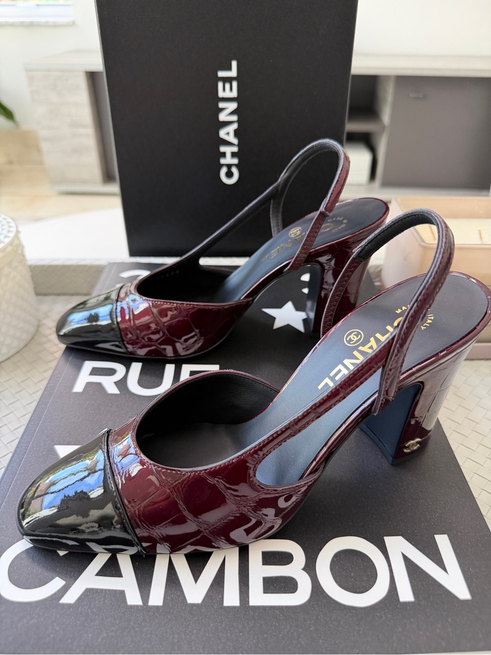 Chanel 26A Coco Sling Burgundy Croc Embossed Patent Slingback Metiers Dart 38